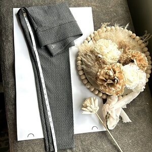 LOFT Rayon Blend Houndstooth Silver and Black Skinny Leg Pant Small